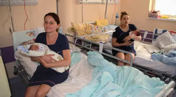 Ile kosztuje poród w Polsce? NFZ vs. prywatna klinika pełny kosztorys
