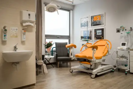 Poród w Medicover Warszawa: Ile kosztuje? Pakiety i ukryte opłaty